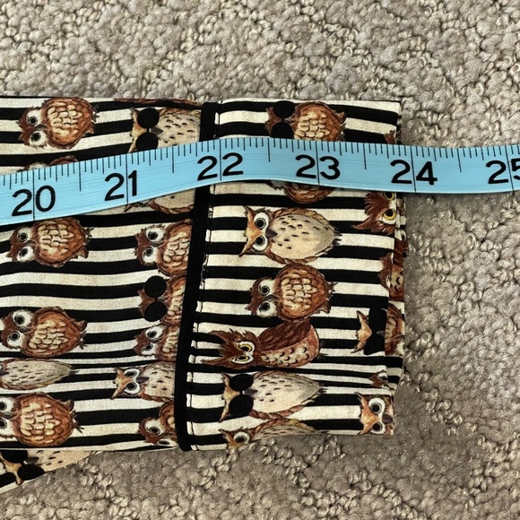 Alice + Olivia Long Sleeve Button Down Blouse, 100% Silk, Owl Print, Size Small - Picture 10 of 12